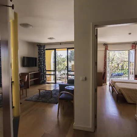 Turisticos Avenue Park 3*