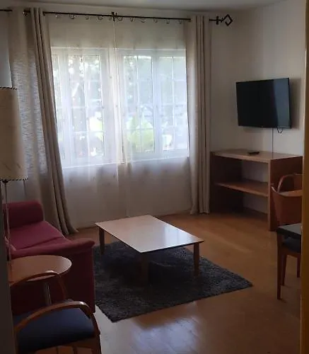 Turisticos Avenue Park 公寓式酒店 3*